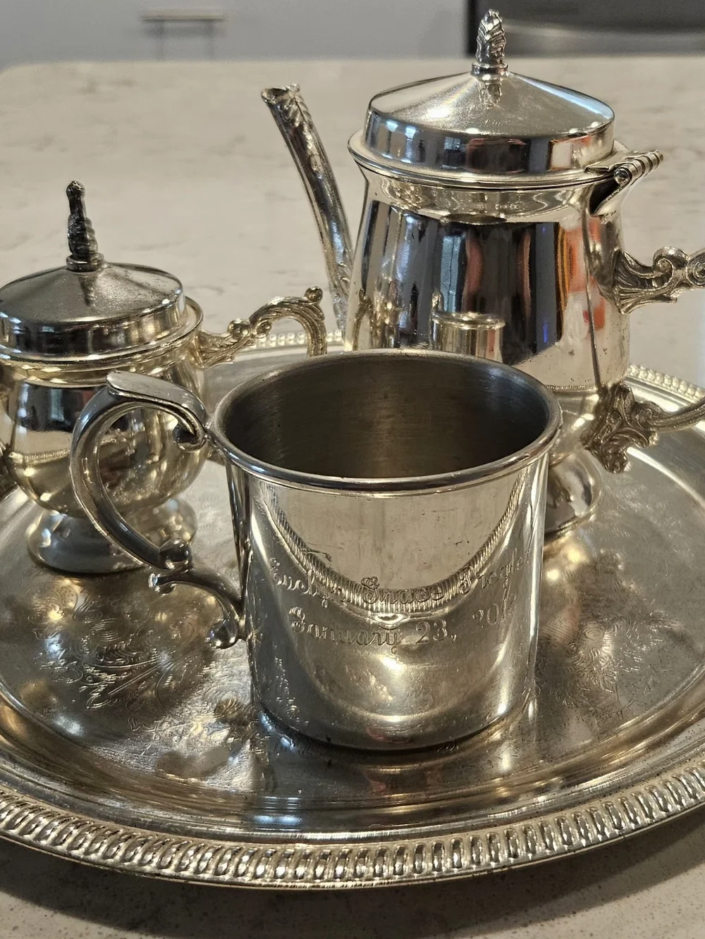 Classic Silver-Plated Tea Set - Elegant White/Silver Finish